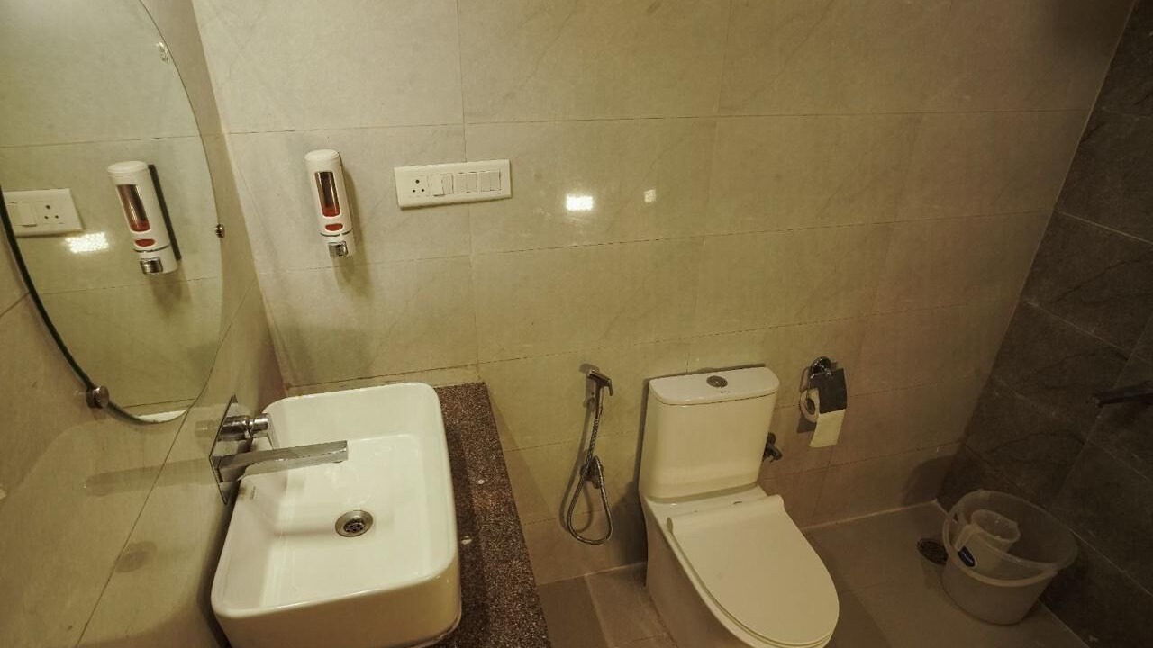 Photo of Bathroom in Tapovan