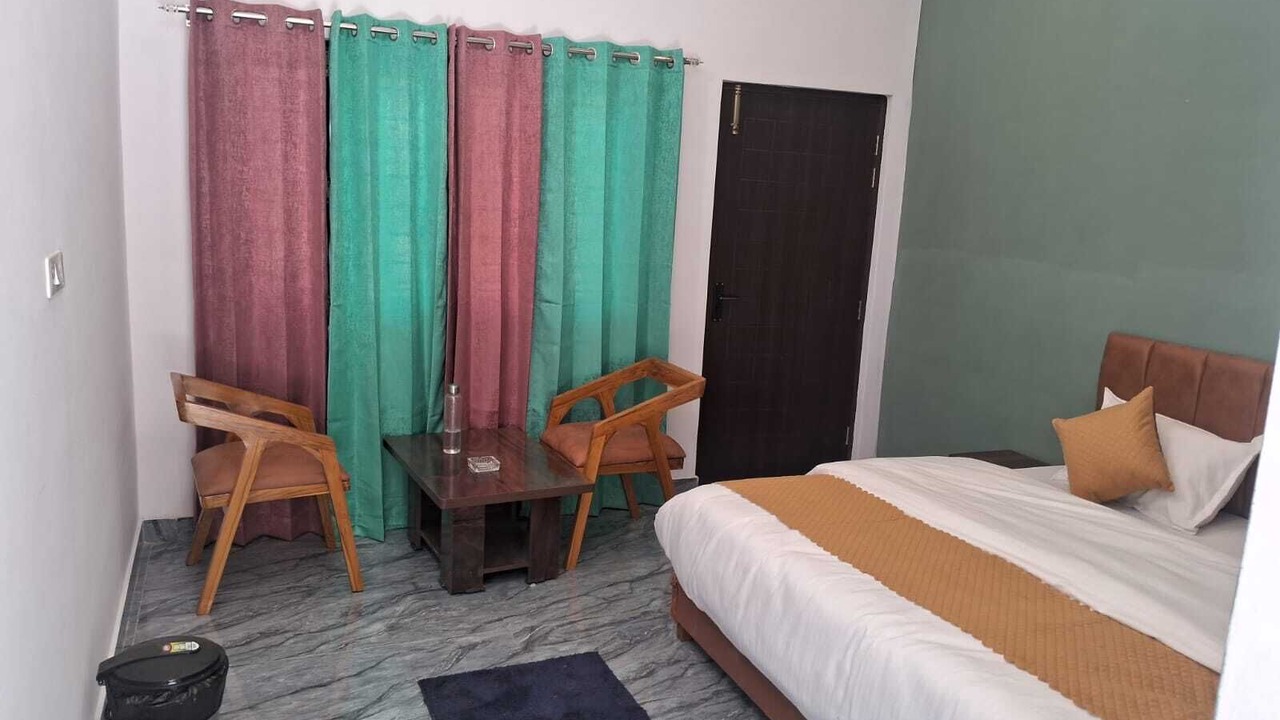 Photo of Bedroom in Chakrata