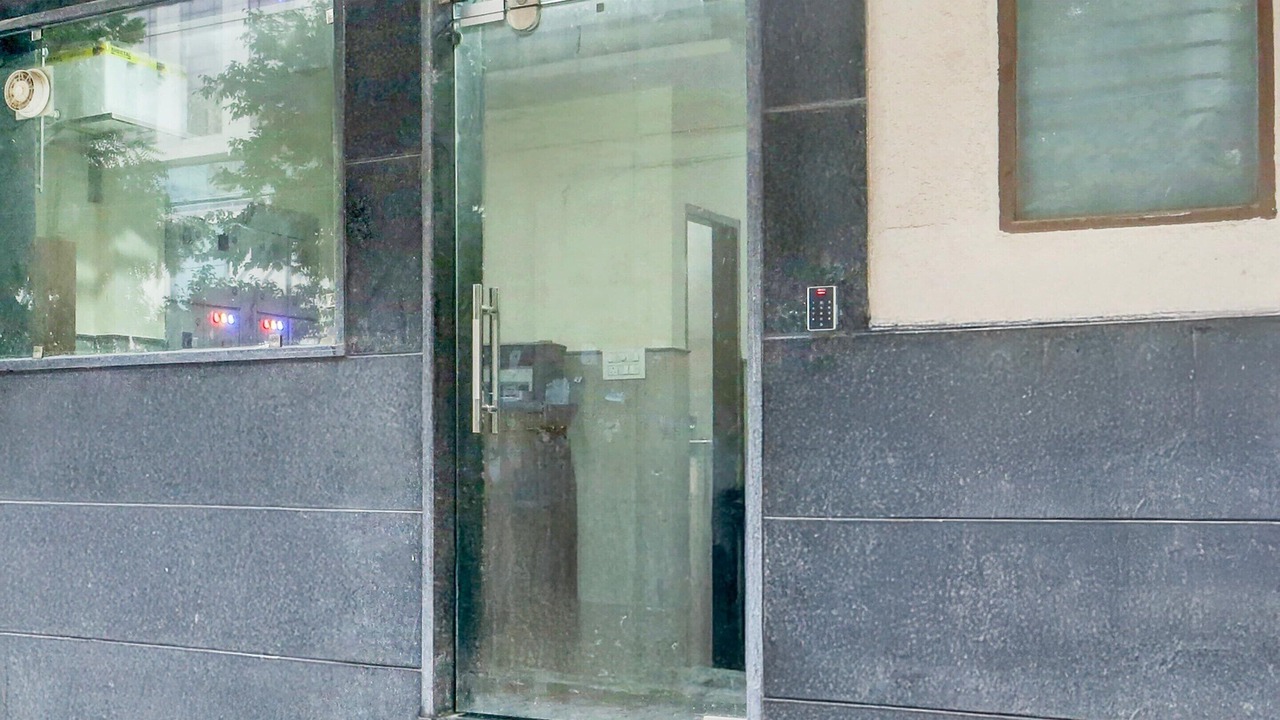 Photo of Others in DLF City