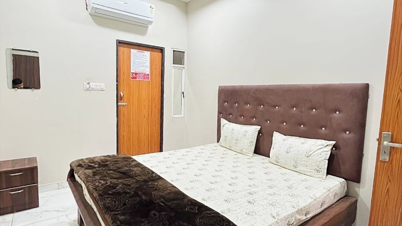 Photo of Bedroom in Ujjain