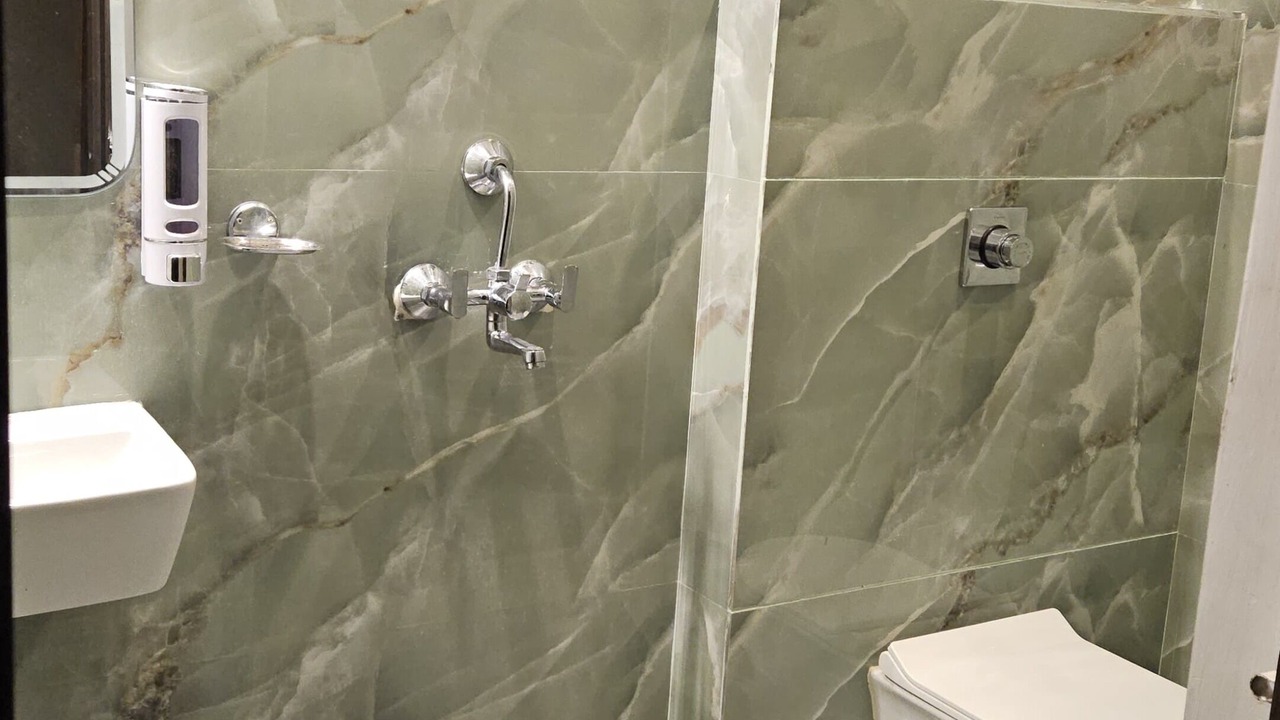 Photo of Bathroom in Mahmoorganj
