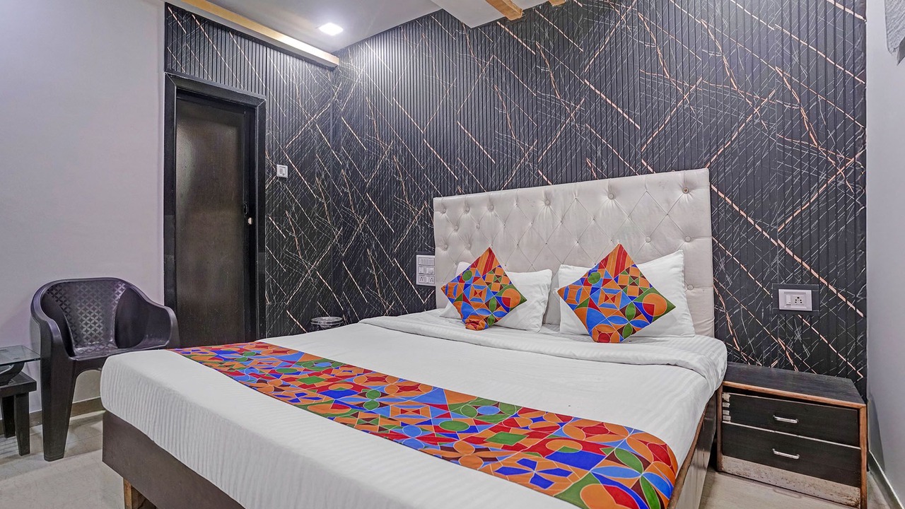 Photo of Bedroom in Parel