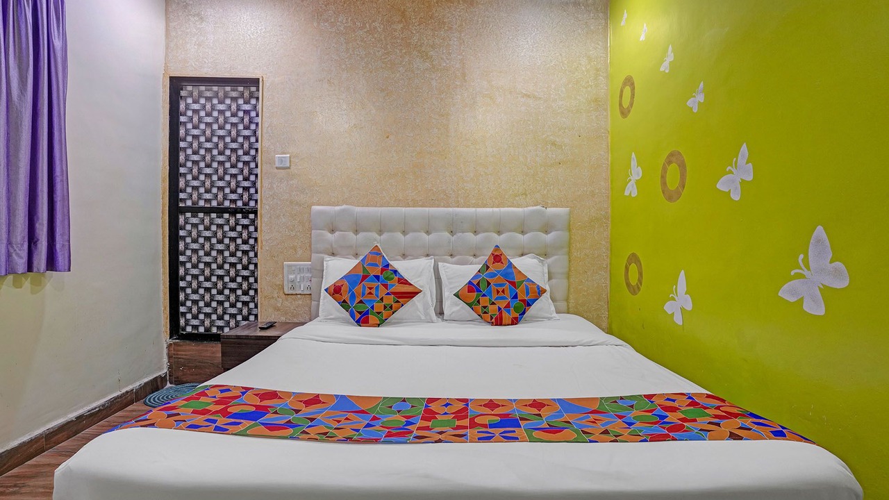 Photo of Bedroom in Parel