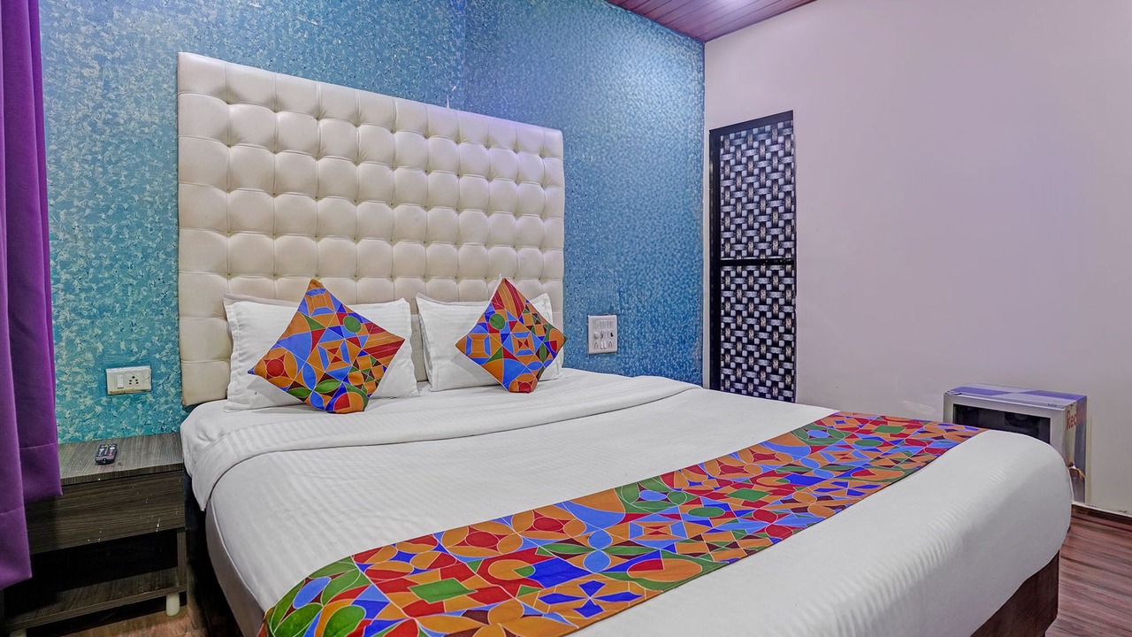 Photo of Bedroom in Parel
