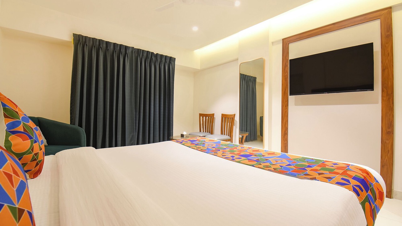Photo of Bedroom in Karve Nagar