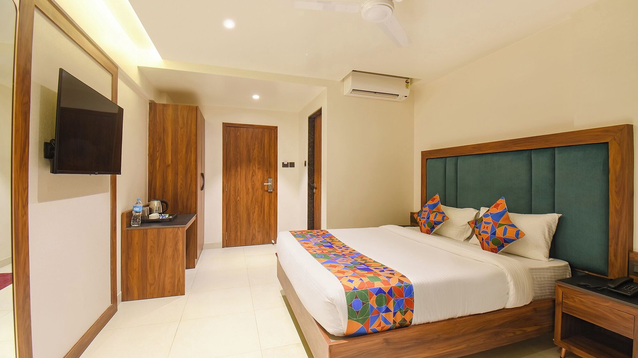 Photo of Bedroom in Karve Nagar