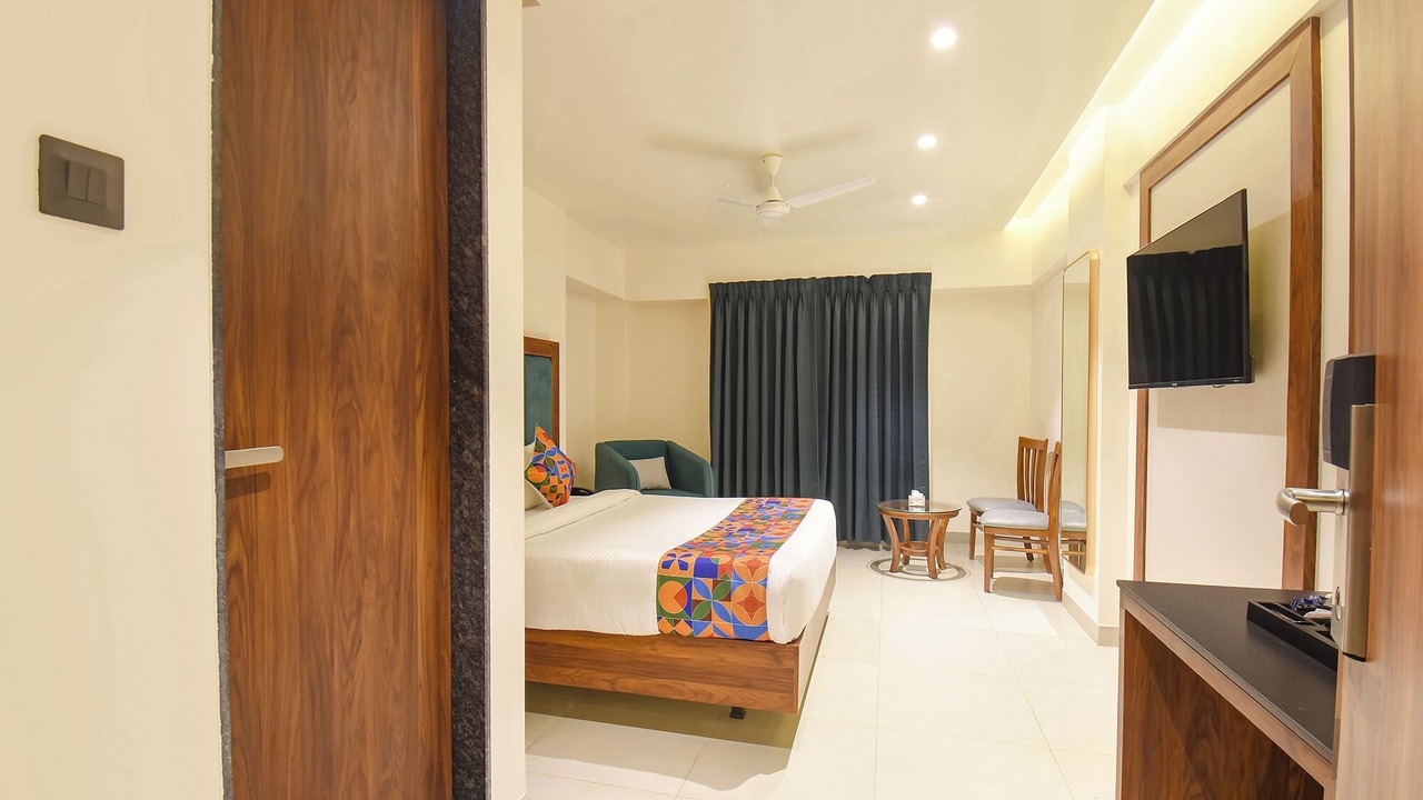 Photo of Bedroom in Karve Nagar