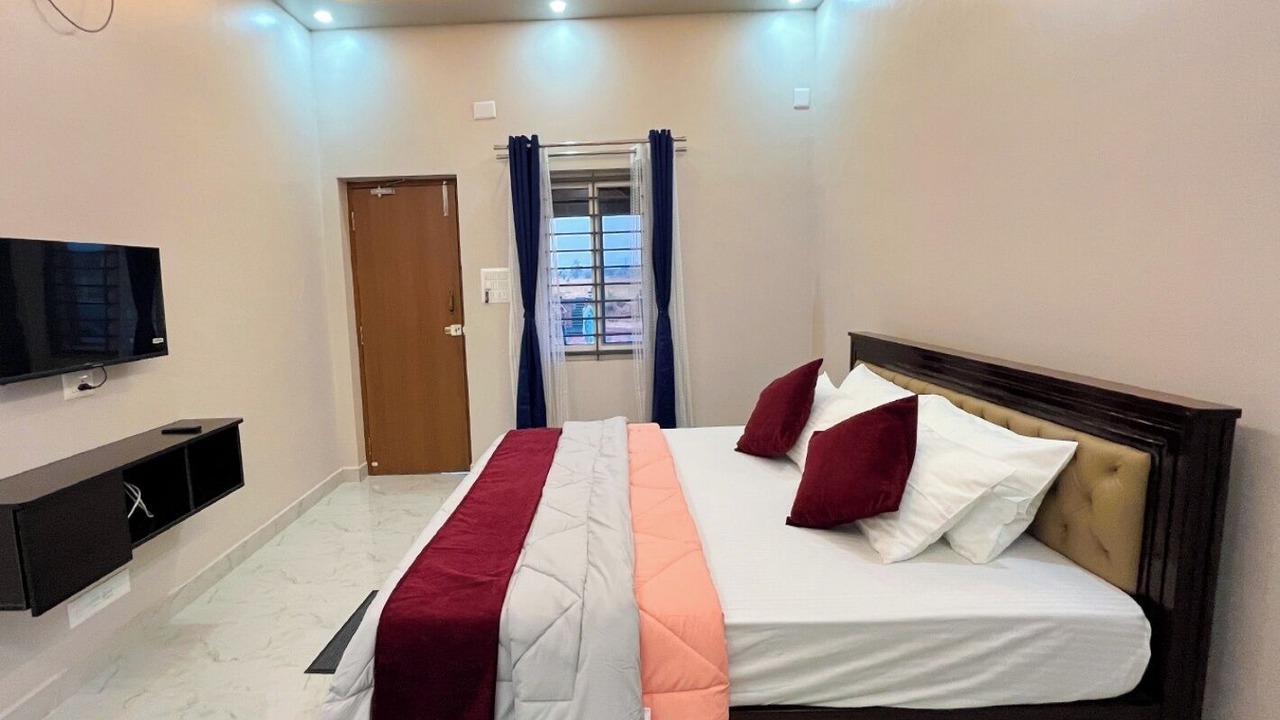 Photo of Bedroom in Murudeshwara