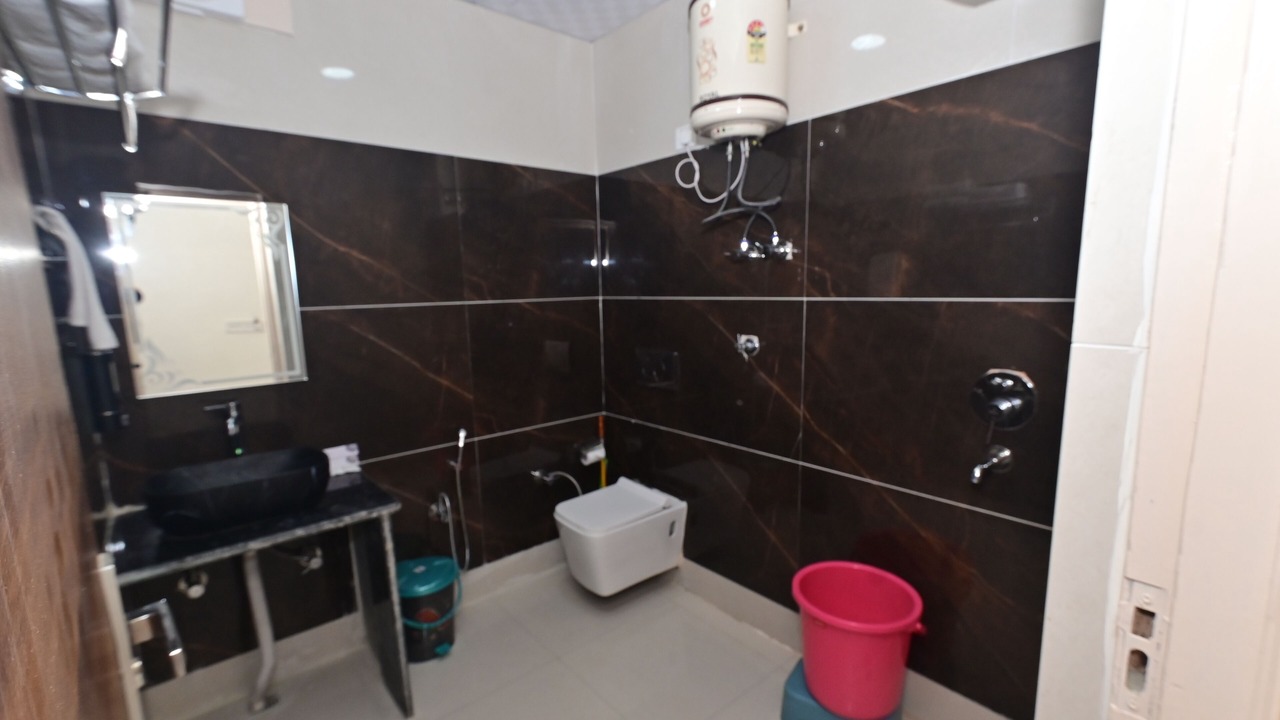 Photo of Bathroom in Lansdowne