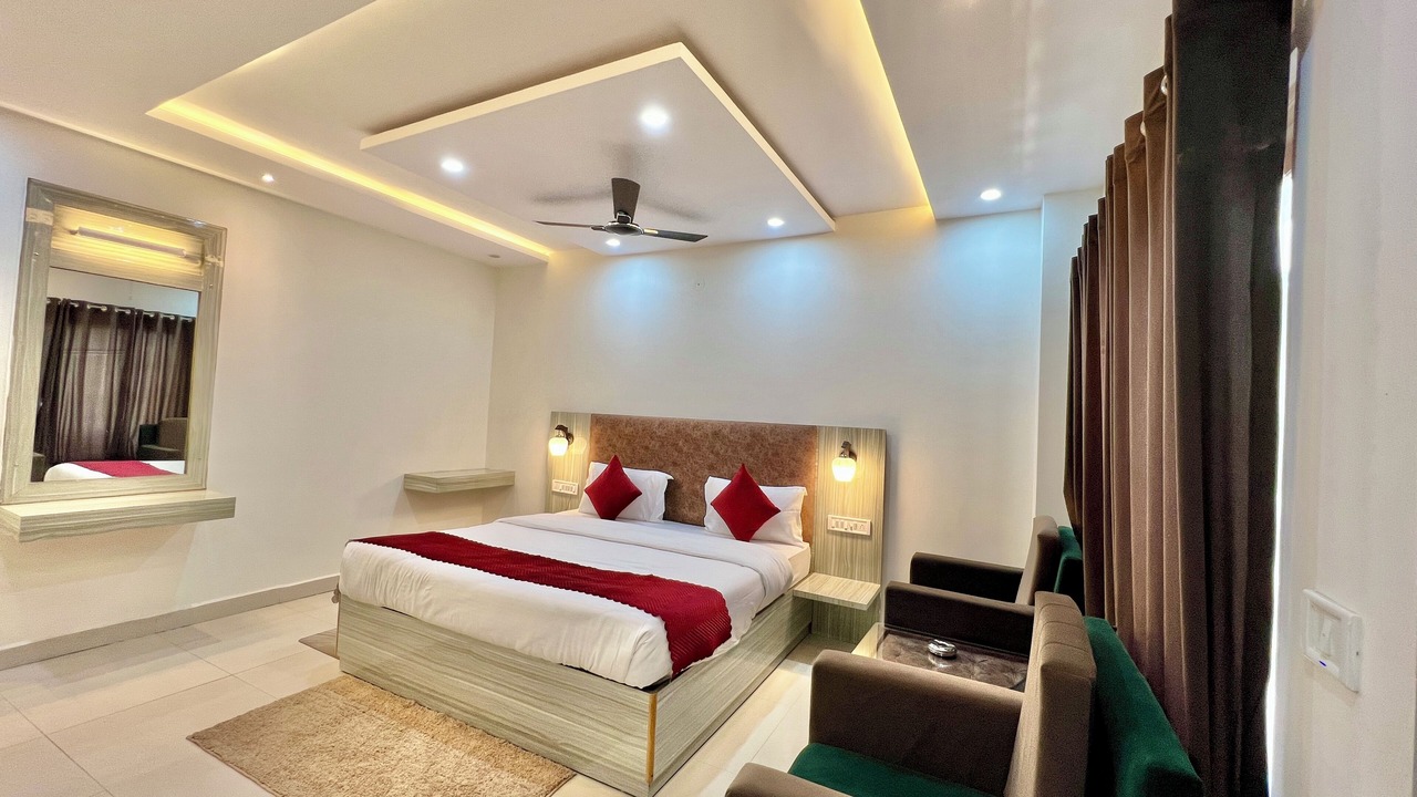 Photo of Bedroom in Lansdowne