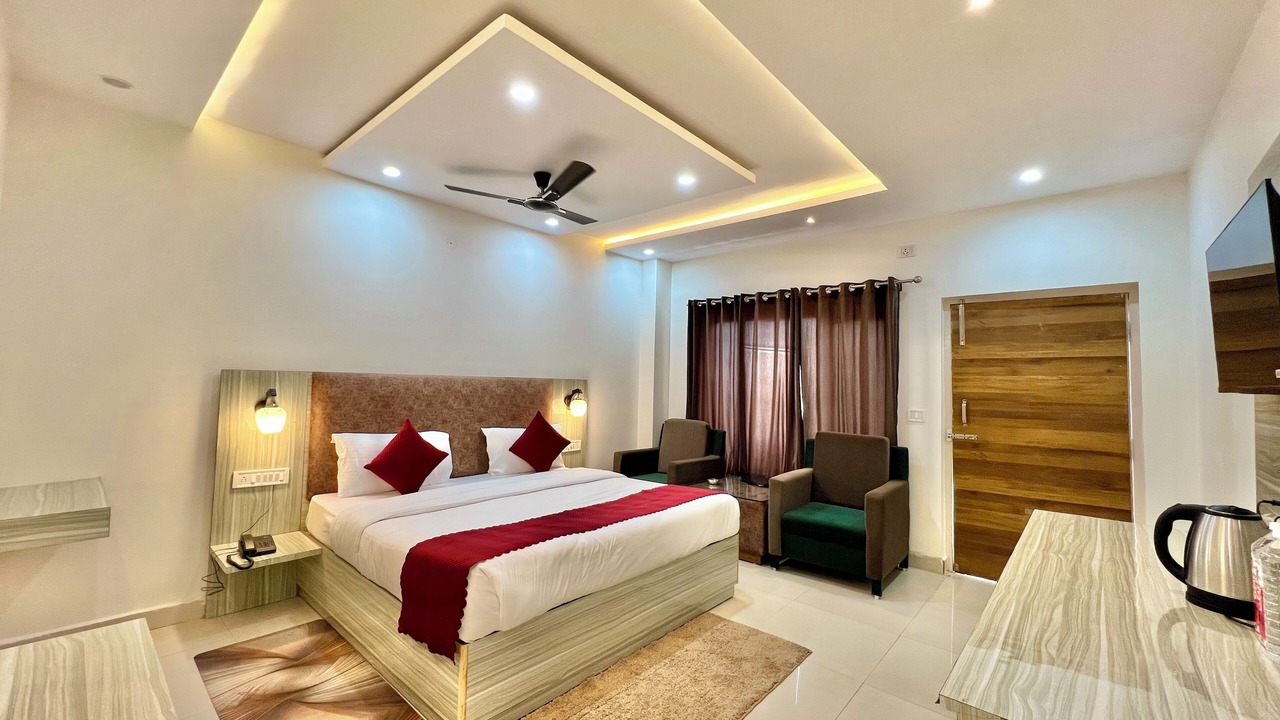 Photo of Bedroom in Lansdowne