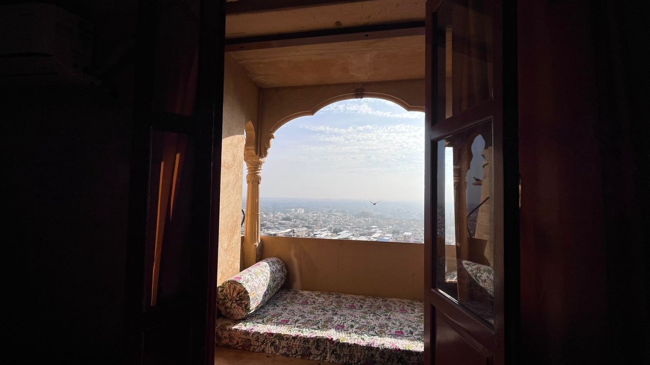 Photo of Bedroom in Amar Sagar Pol
