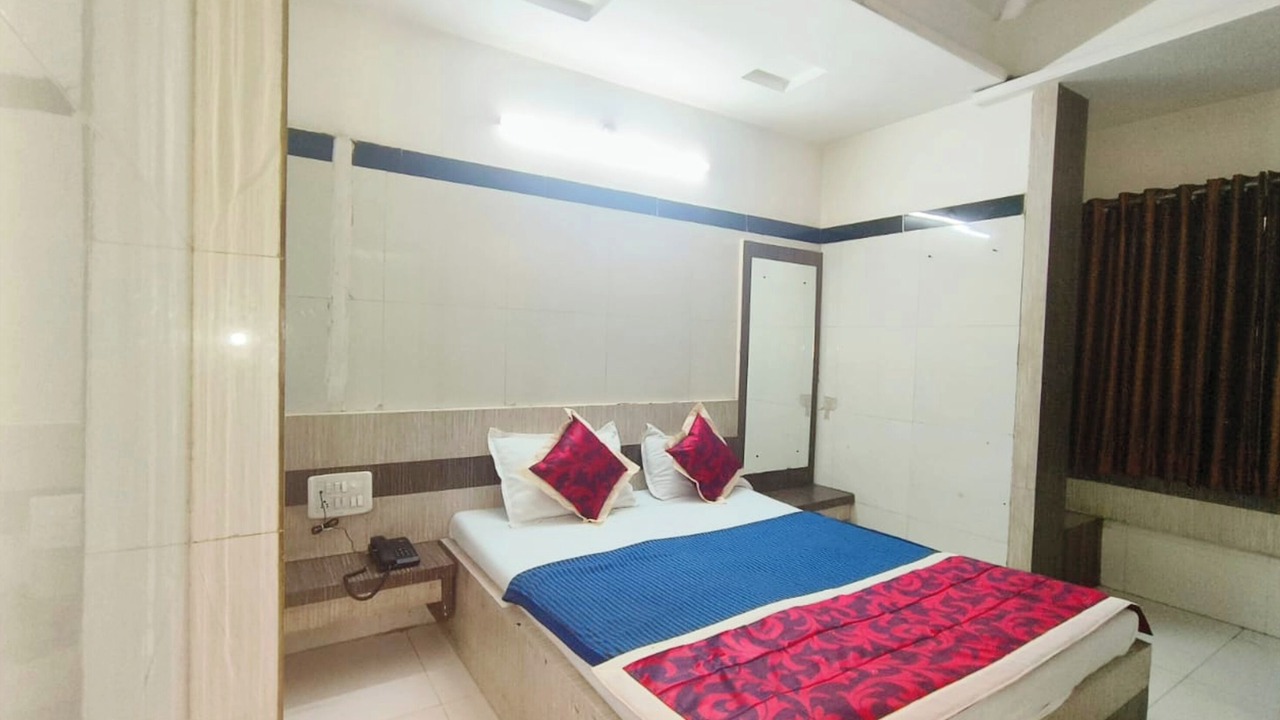 Photo of Bedroom in Shirdi