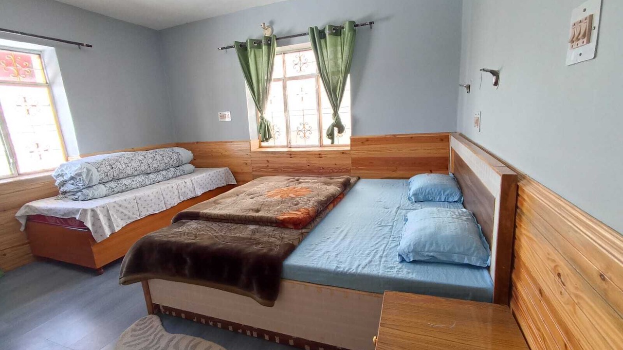 Photo of Bedroom in Kaza