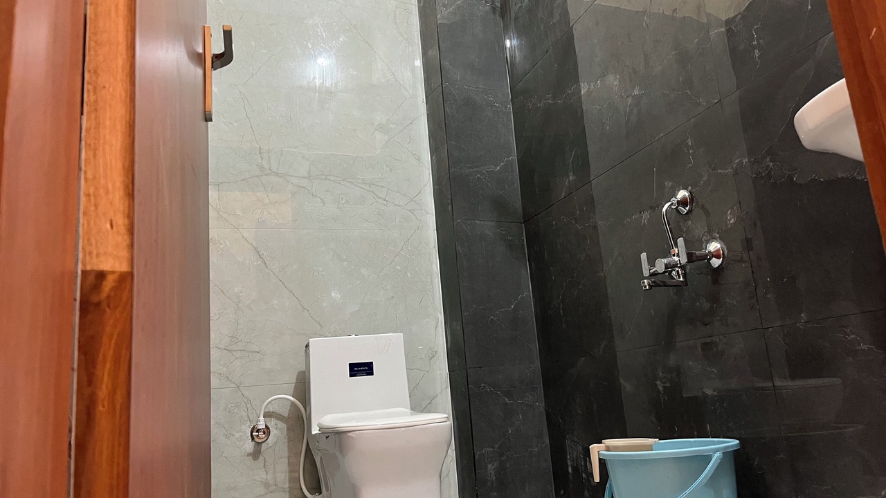 Photo of Bathroom in Ashta
