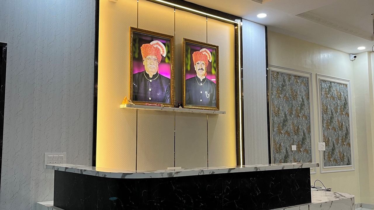 Photo of Others in Ashta