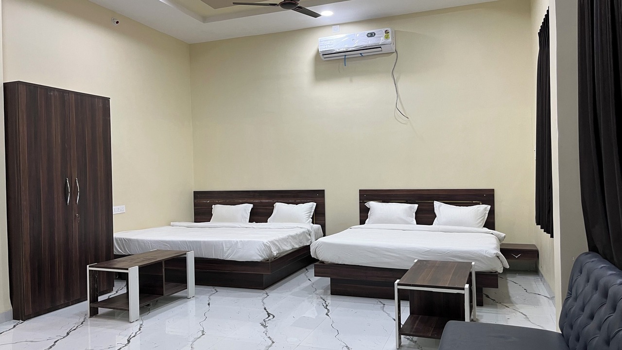 Photo of Bedroom in Ashta