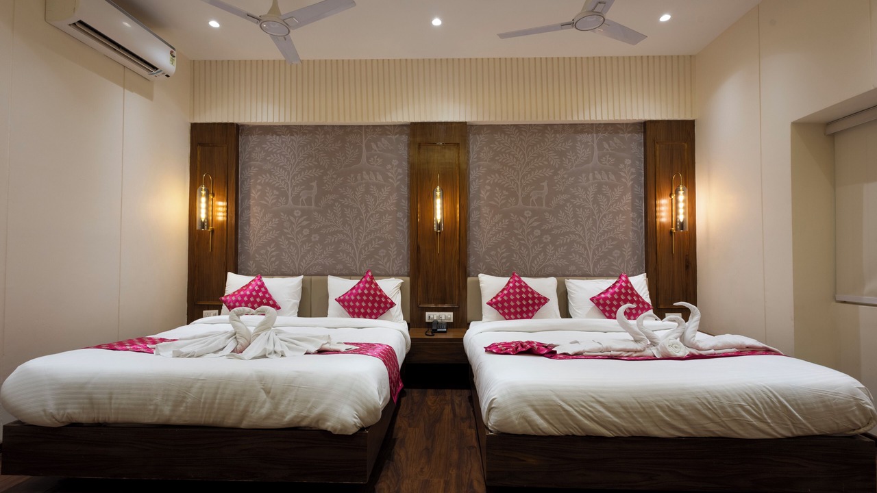 Photo of Bedroom in Mahmoorganj