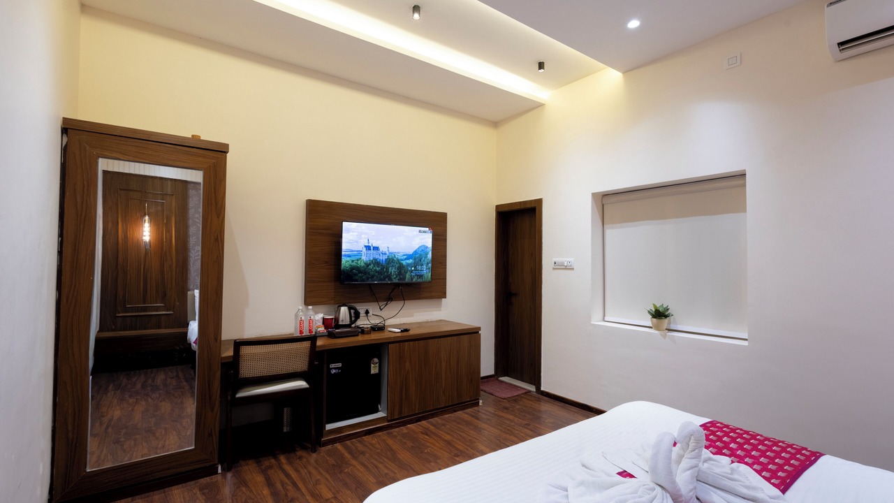 Photo of Bedroom in Mahmoorganj