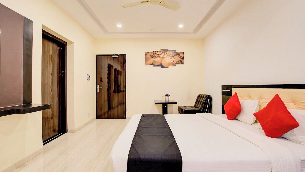 Photo of Bedroom in Chaibasa