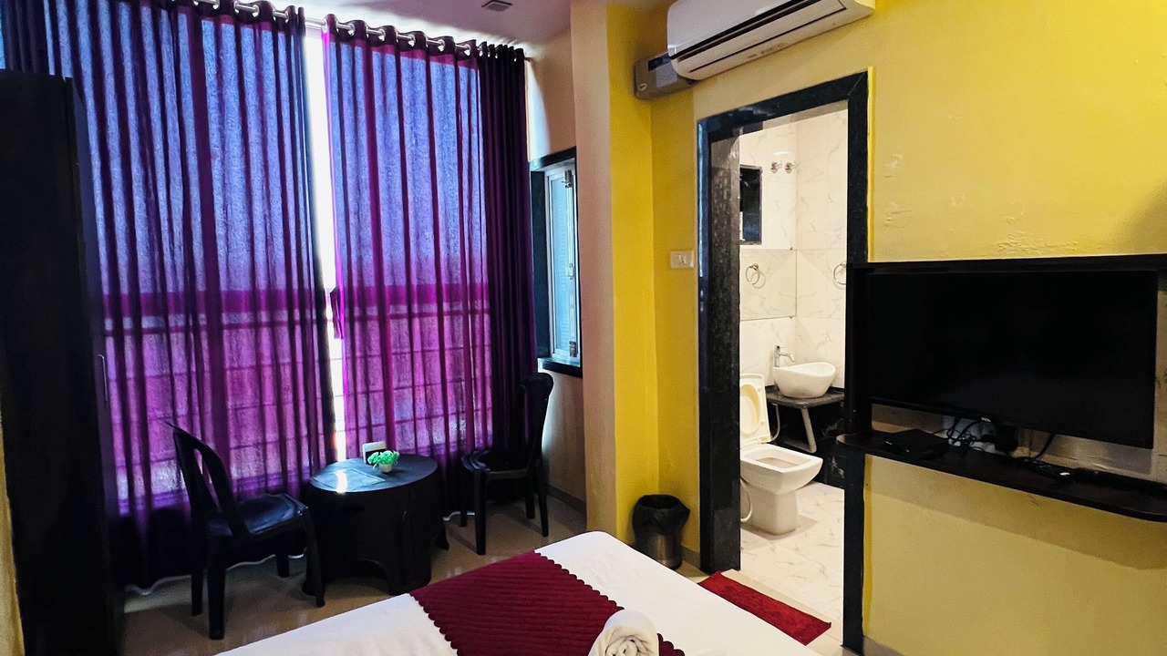 Photo of Bedroom in Mahabaleshwar