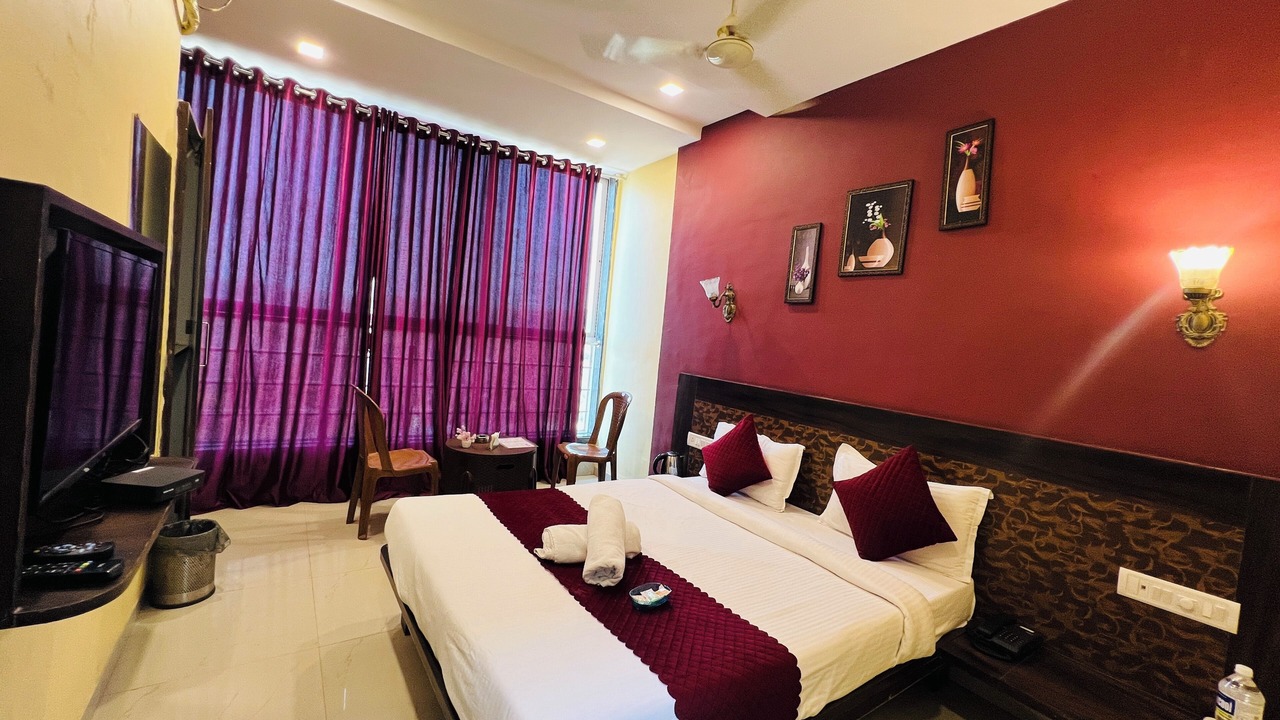 Photo of Bedroom in Mahabaleshwar