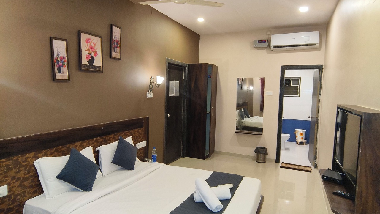 Photo of Bedroom in Mahabaleshwar