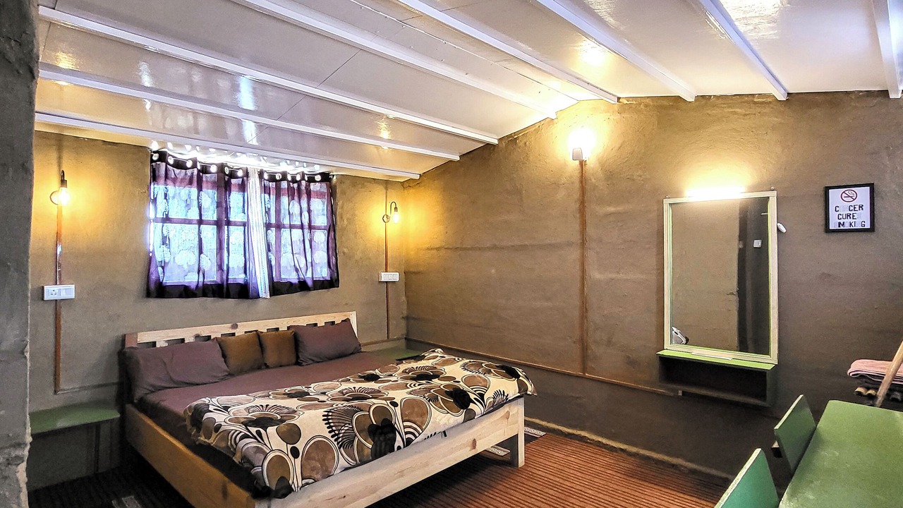 Photo of Bedroom in Almora
