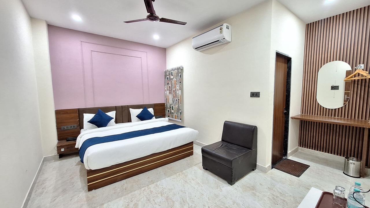 Photo of Bedroom in Bhopal