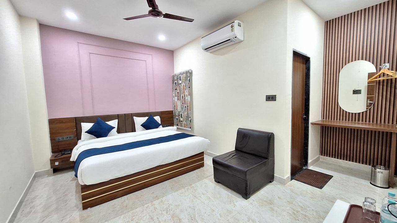Photo of Bedroom in Bhopal