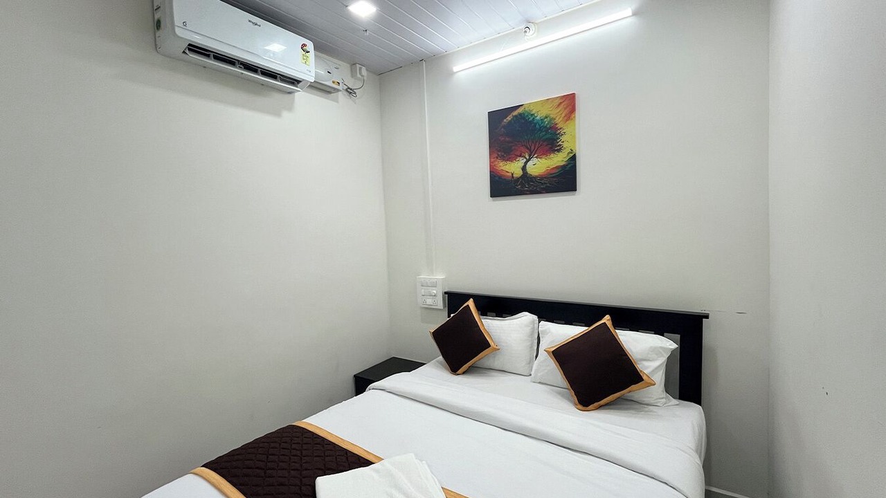 Photo of Bedroom in Honavar