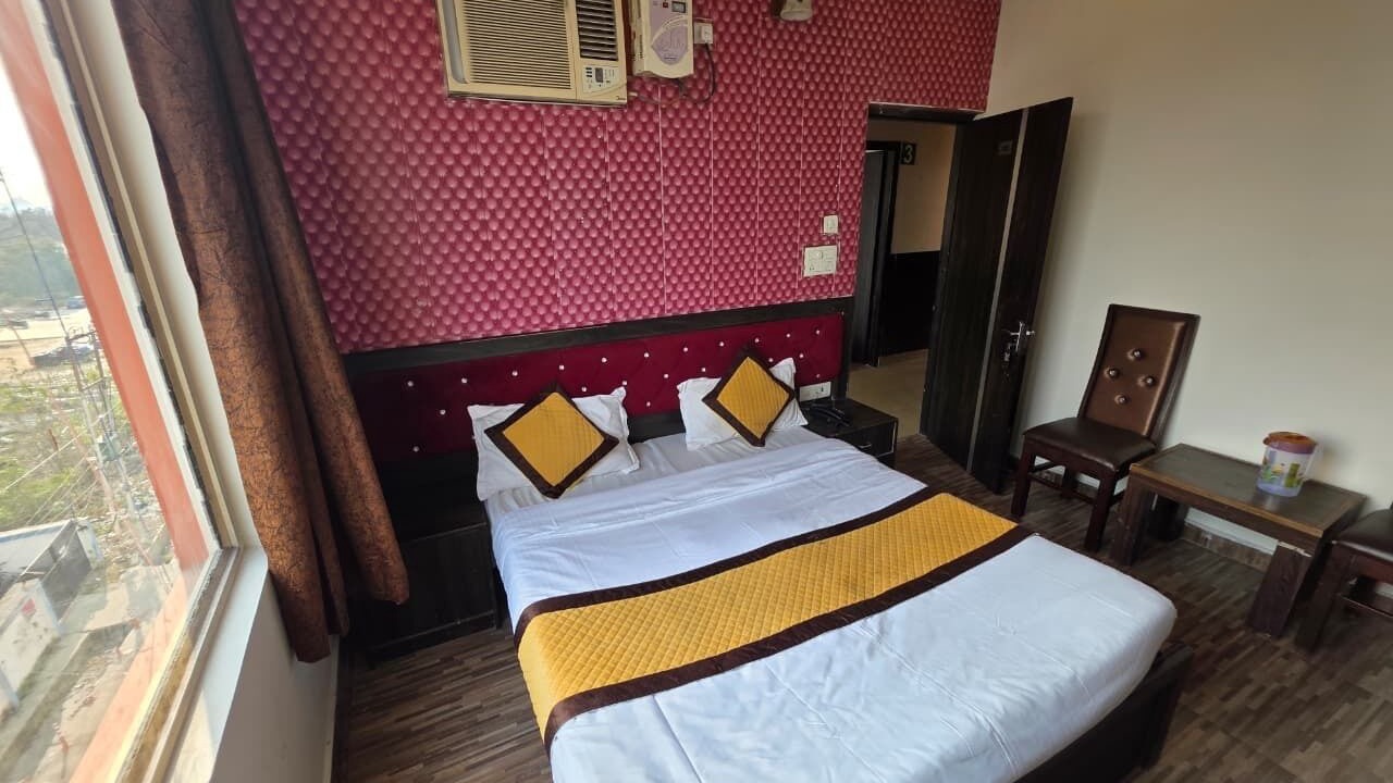Photo of Bedroom in Mayapur