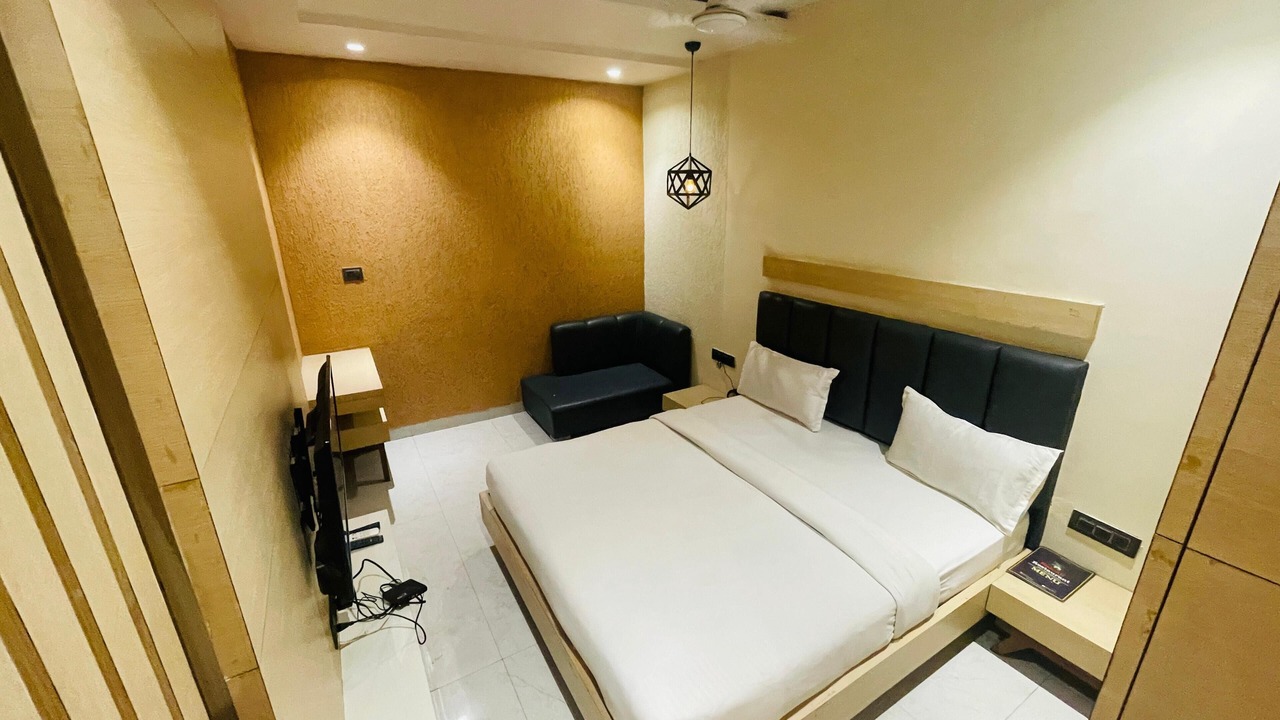 Photo of Bedroom in Bhopal