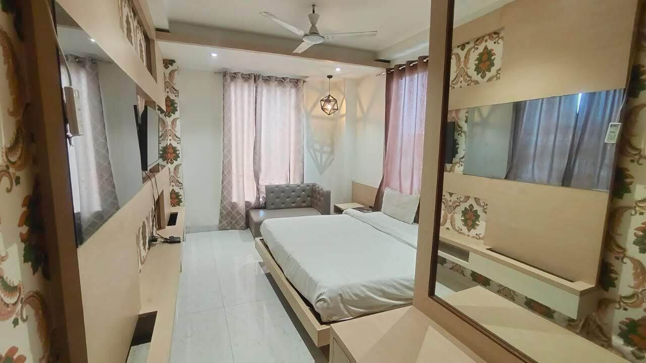 Photo of Bedroom in Bhopal