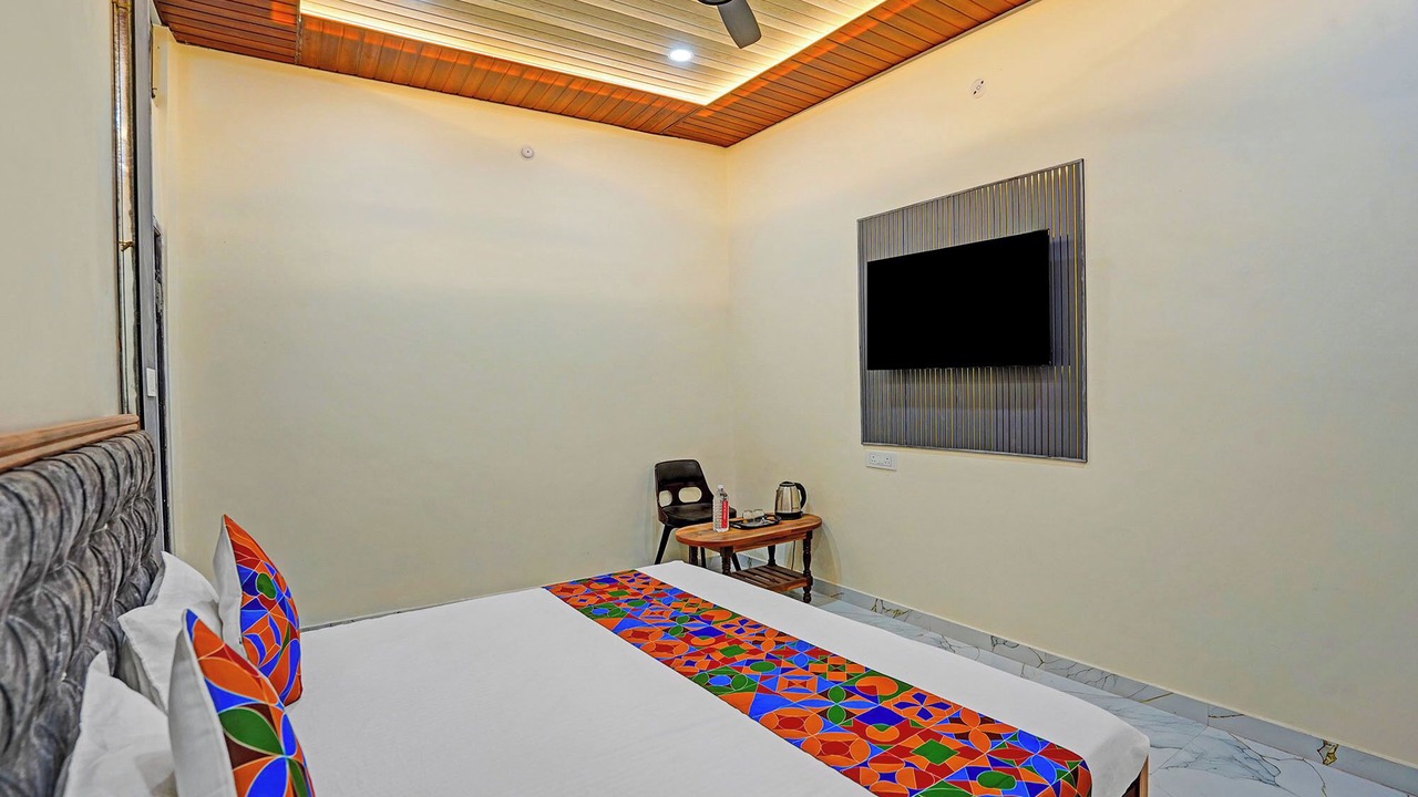Photo of Bedroom in Sarnath