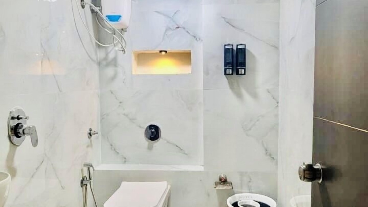 Photo of Bathroom in Usman Pura