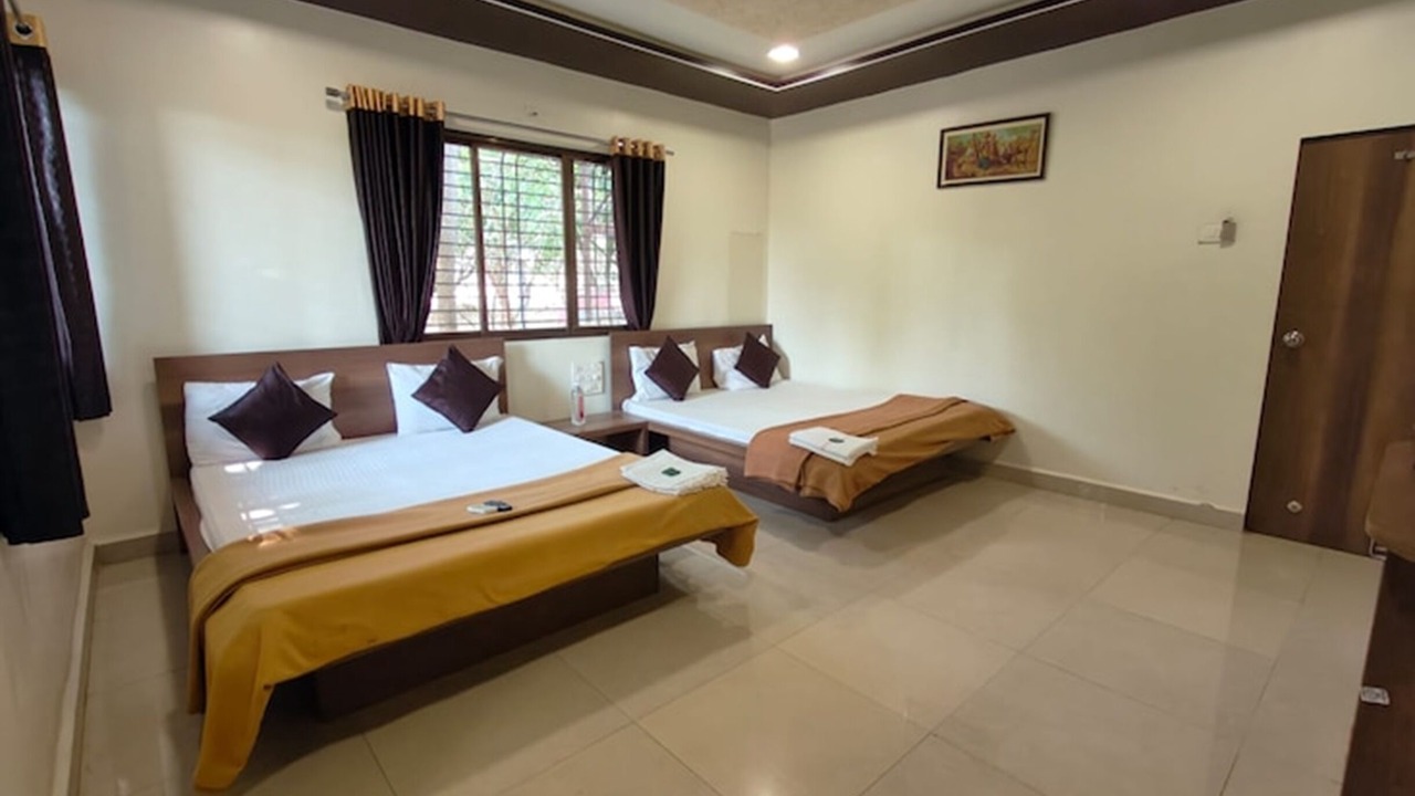 Photo of Bedroom in Jawhar