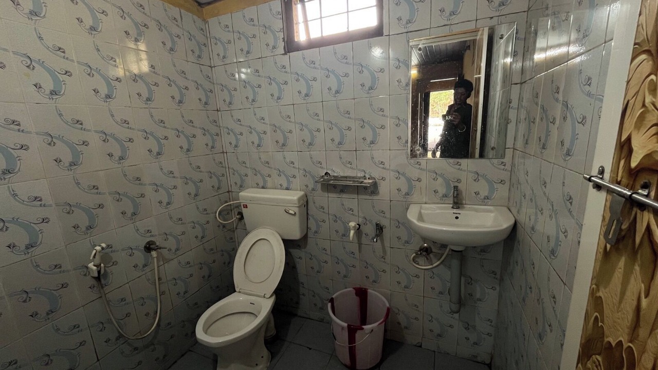 Photo of Bathroom in Valparai