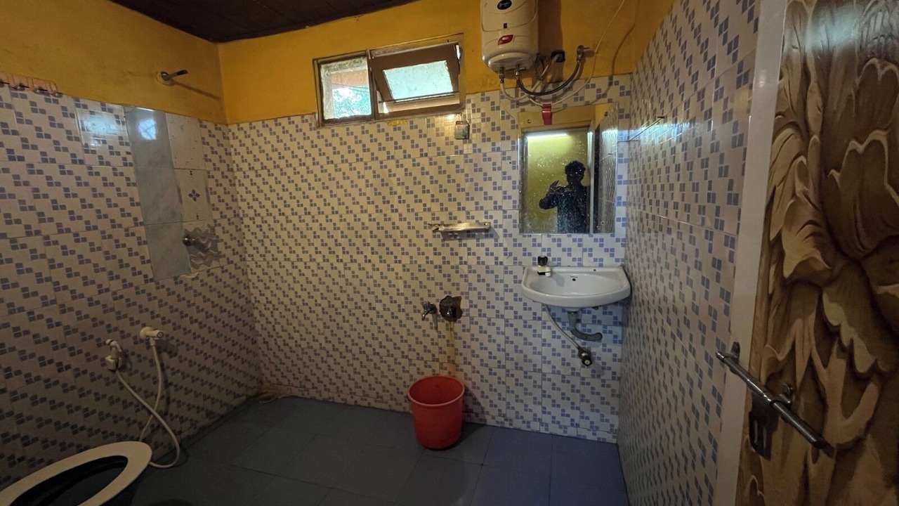 Photo of Bathroom in Valparai
