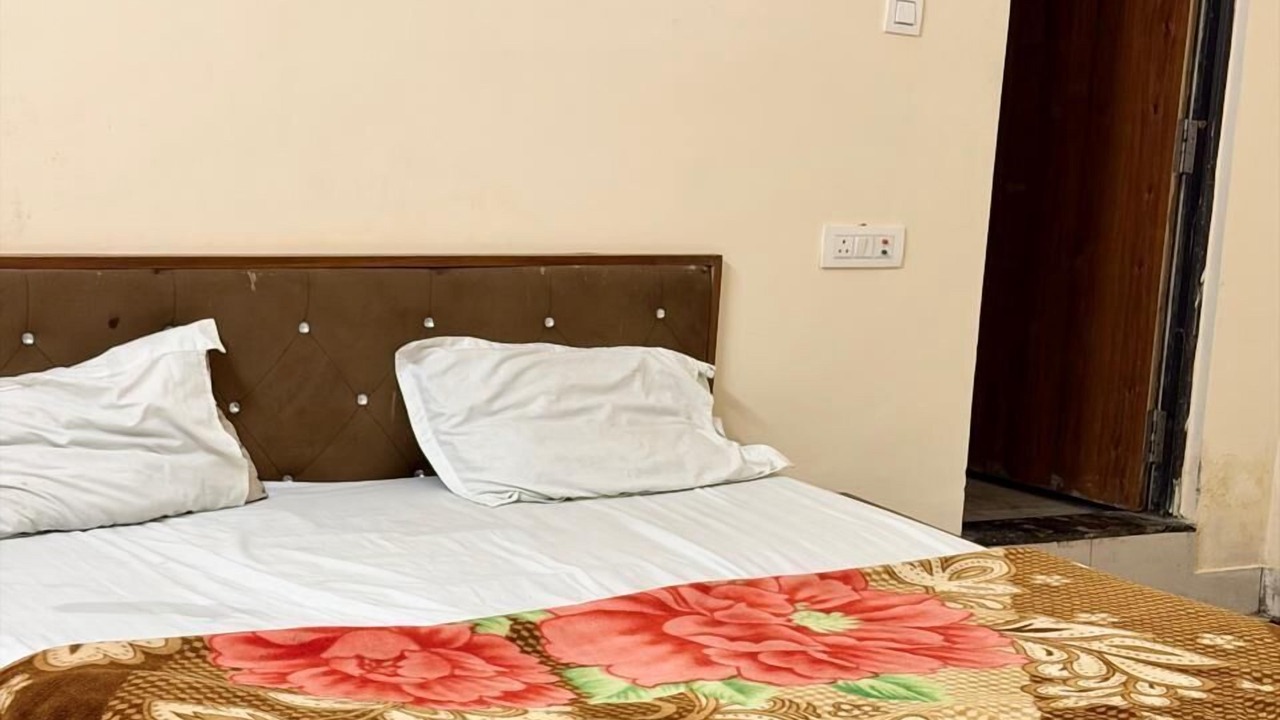 Photo of Bedroom in Etawah