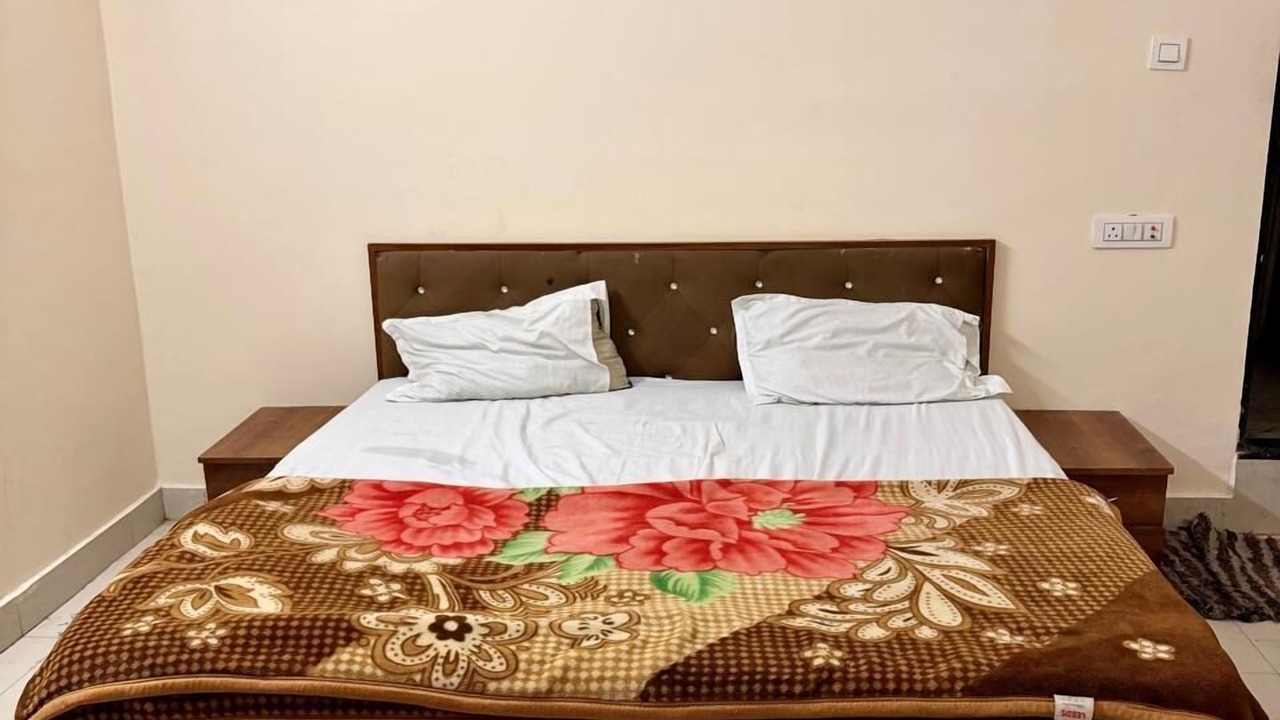 Photo of Bedroom in Etawah