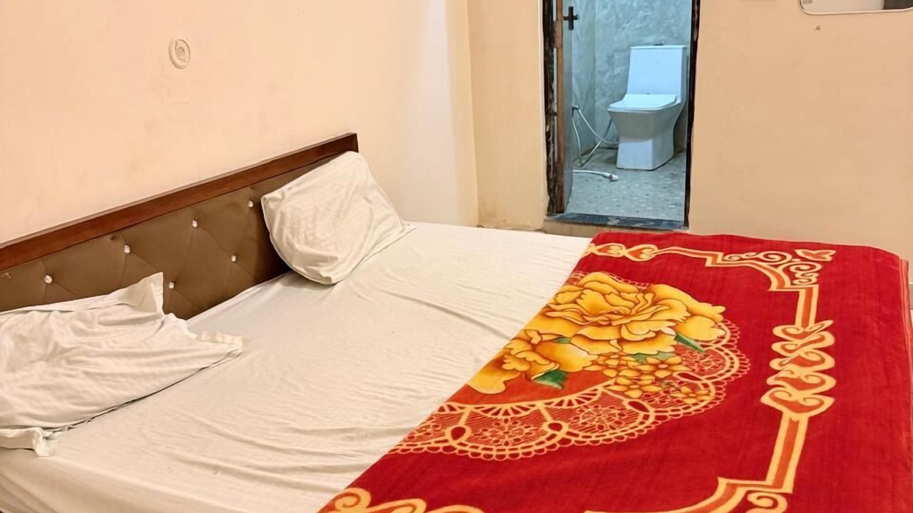 Photo of Bedroom in Etawah