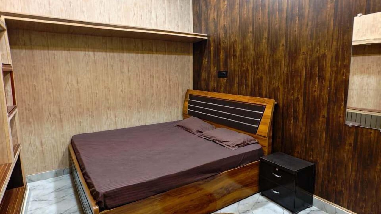 Photo of Bedroom in Mahmoorganj
