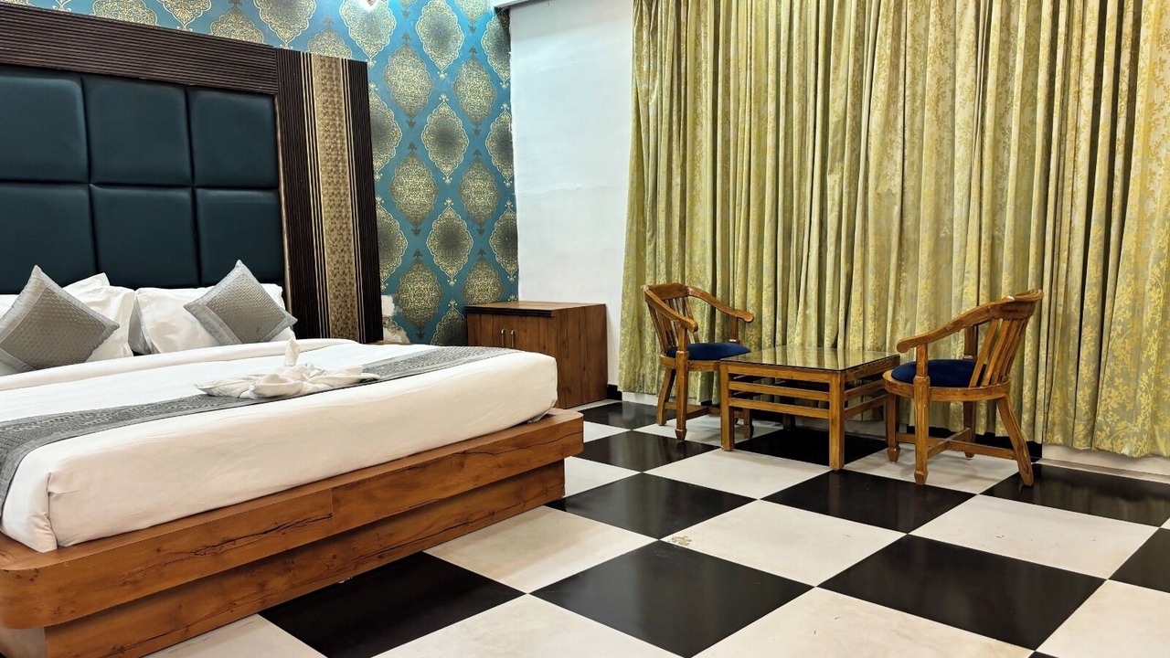 Photo of Bedroom in Bhopal