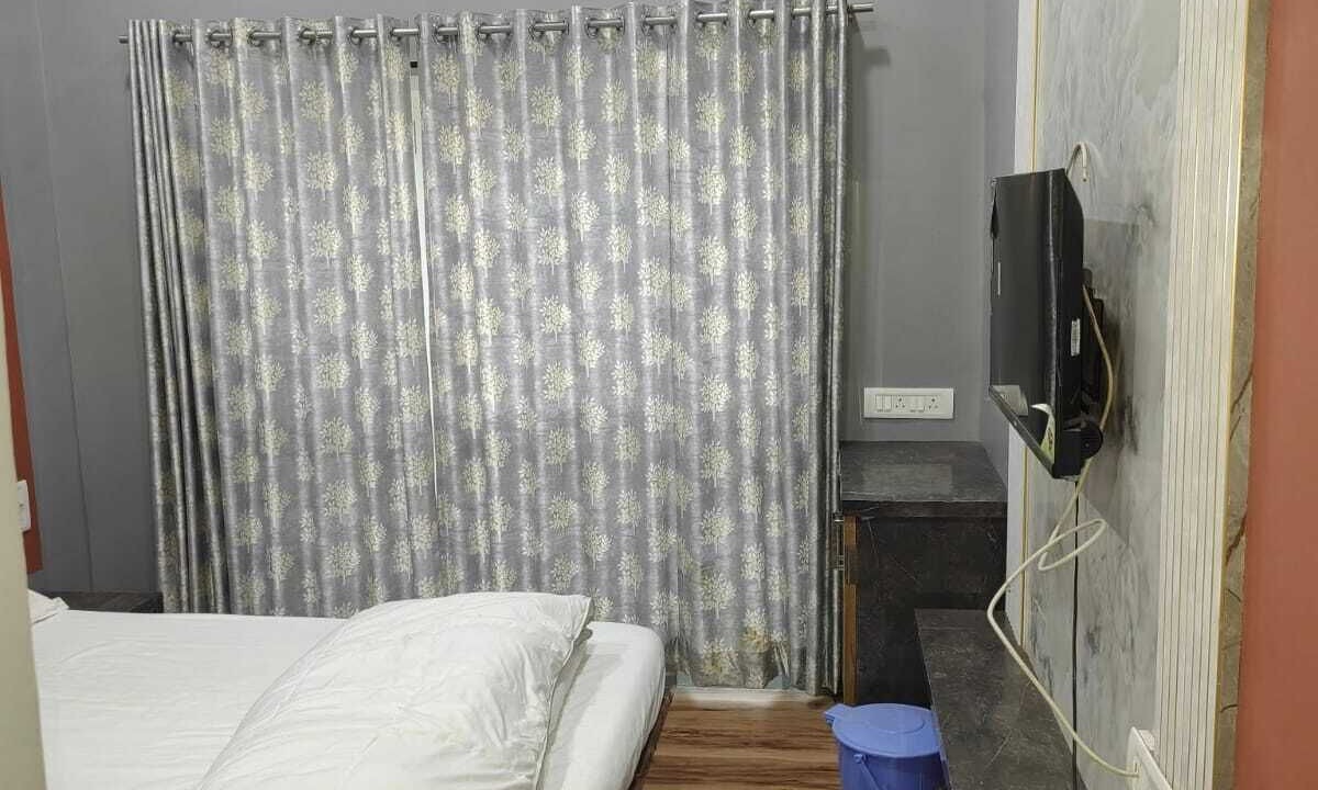 Photo of Bedroom in Edalabad