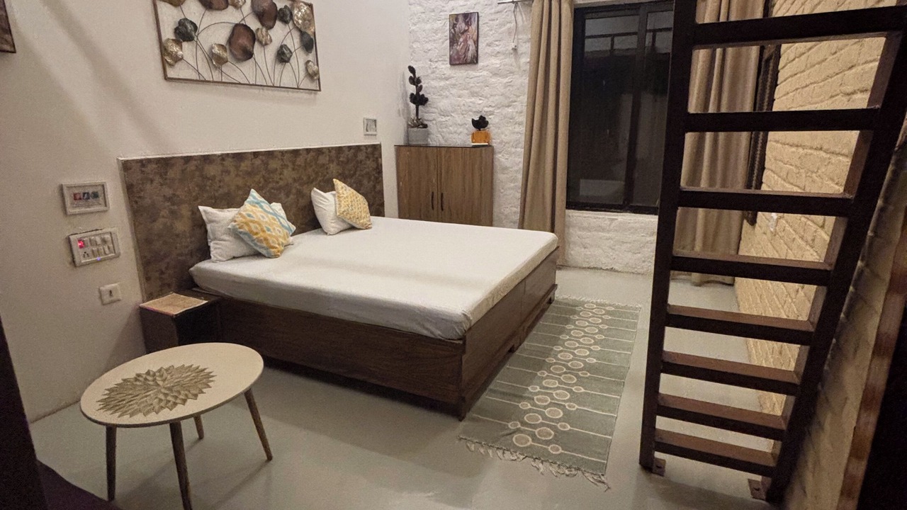 Photo of Bedroom in Mathura