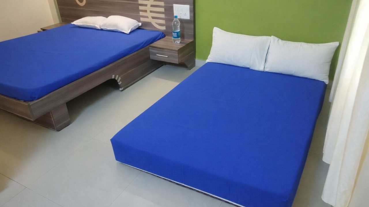 Photo of Bedroom in Mahabaleshwar