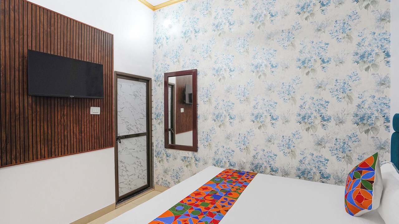 Photo of Bedroom in Sarnath