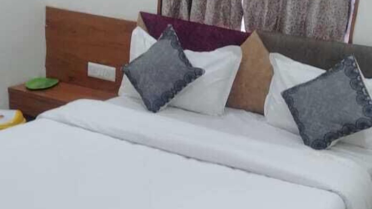Photo of Bedroom in Shahibaug