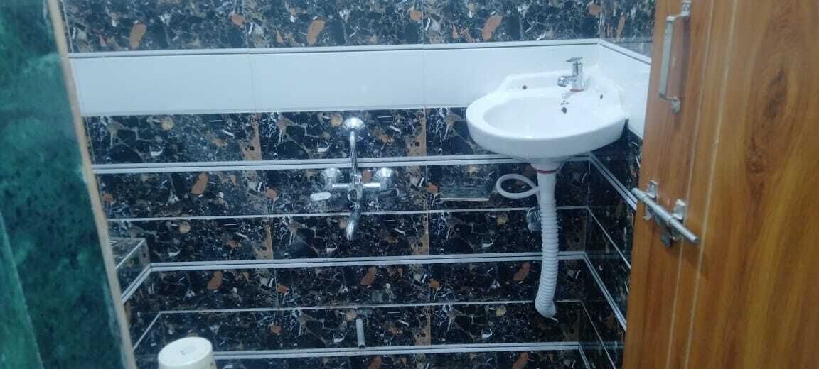 Photo of Bathroom in Shahibaug